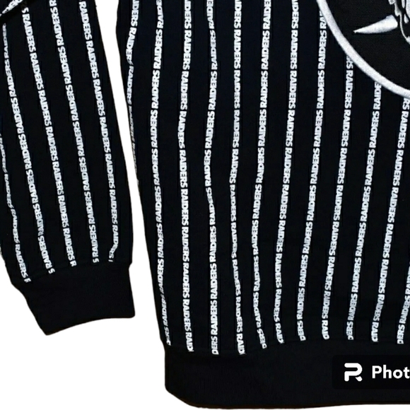 Raiders NFL Team Apparel Pullover - Picture 4 of 7